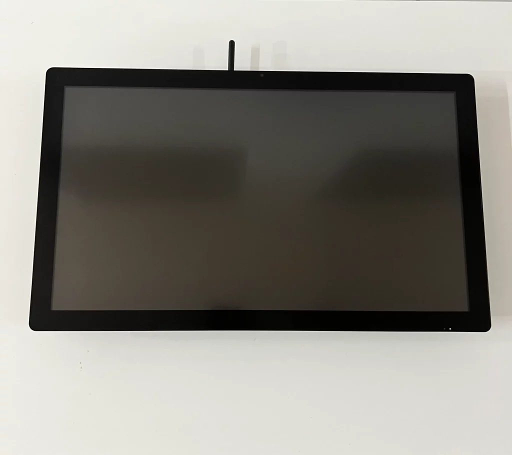 Pantalla LCD 22" Interior